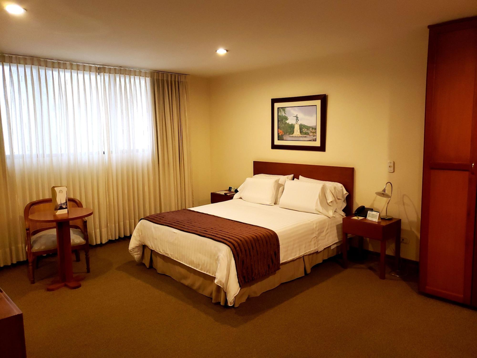 Torre De Cali Plaza Hotel Exterior photo